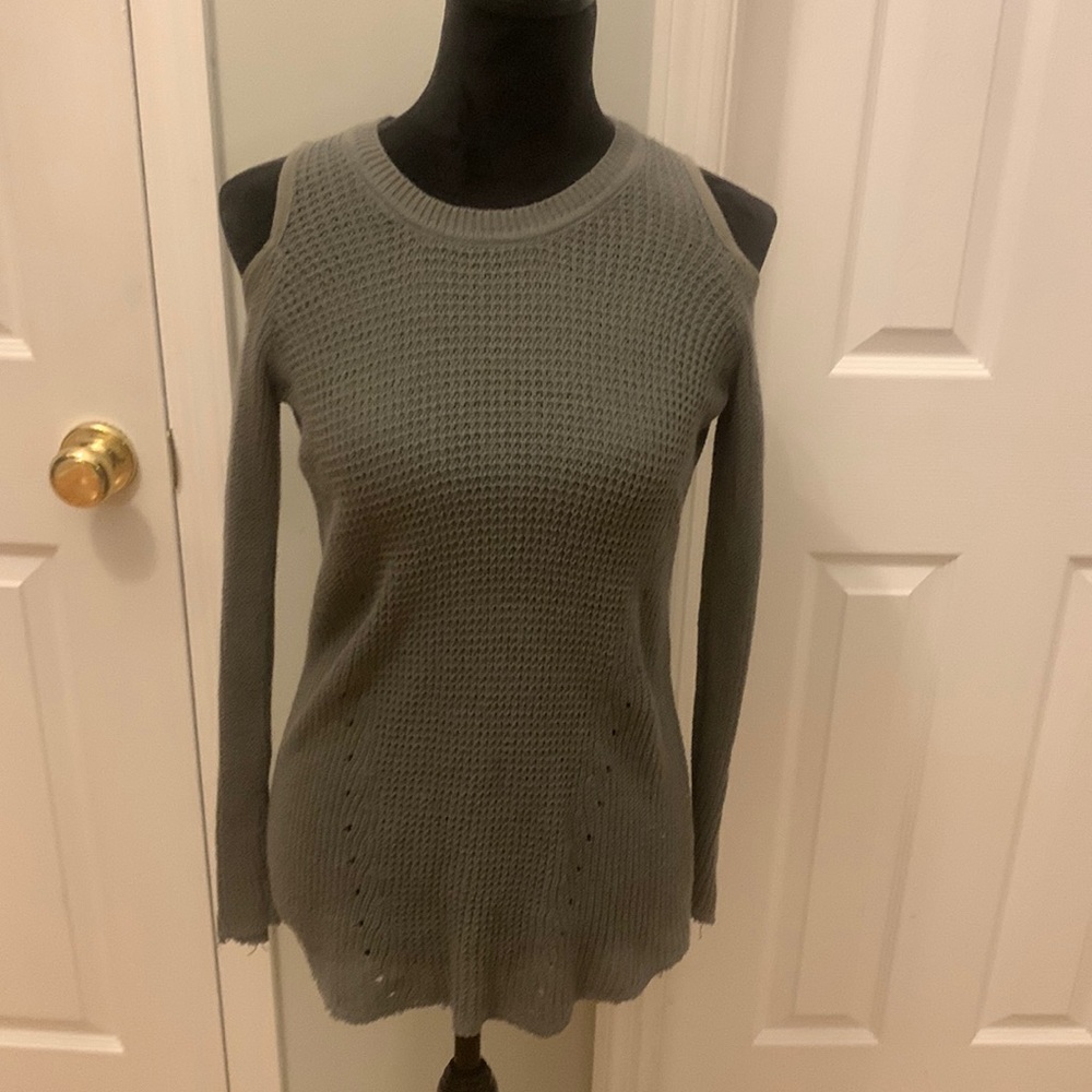 Willow & Clay Cold Shoulder Waffle Knit Sweater- Size XS